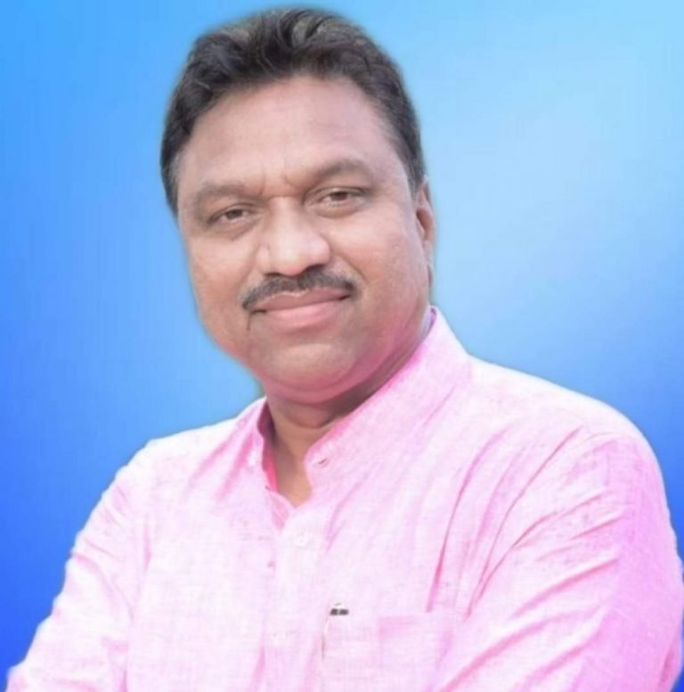 जिला अस्पताल में ऑक्सीजन बेड की क्षमता को बढ़ाने के लिए महापौर ने अपने निधि से दिए ₹650000