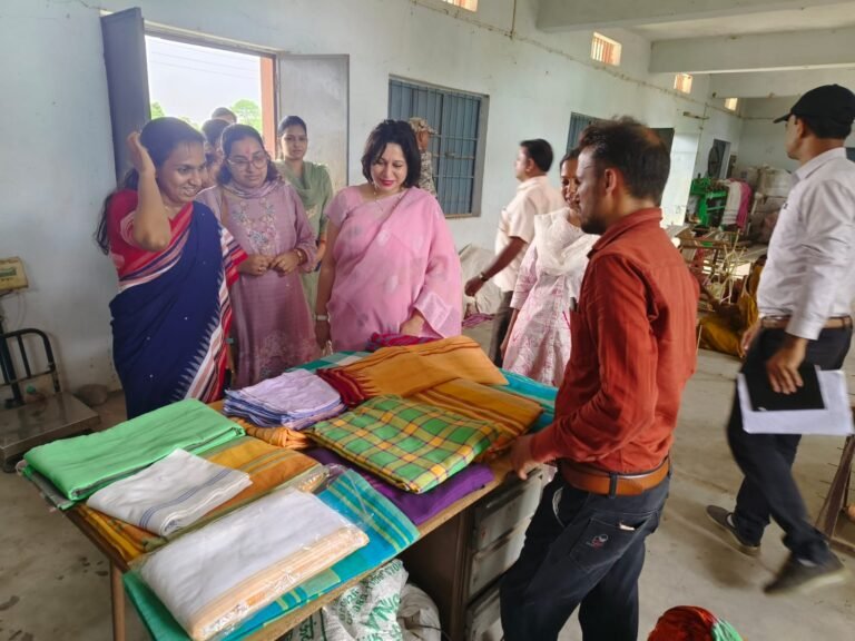 जल शक्ति अभियान की केंद्रीय नोडल अधिकारी श्रीमती प्रियंका चंद्रा ने किया जिले का दौरा