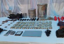 धमतरी-गरियाबंद बॉर्डर पर नक्सली कैंप ध्वस्त, पुलिस को मिली बड़ी सफलता 16.50 लाख नकदी, हथियार और लैपटॉप बरामद