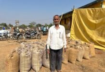 टोकन तुहर हाथ एप से किसान भागीरथी साहू बने पारदर्शी व्यवस्था का प्रतीक”