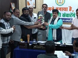 सड़क के लिए 103 करोड़ की सौगात पर ठेकेदार संघ ने महापौर का किया अभिनंदन