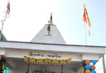नीलकंठ महादेव मंदिर की प्राण प्रतिष्ठा के एक वर्ष पूर्ण होने पर दर्शन लाभ प्राप्त करने पहुंची भाजपा प्रदेश उपाध्यक्ष रंजना साहू