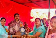 त्रि-दिवसीय संगीतमय मानसगान प्रतियोगिता में शामिल हुईं रंजना डीपेंद्र साहू, श्रद्धा-भक्ति का क्षेत्रवासियों को दिए संदेश