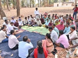 कलेक्टर ने कुकरेल, केरेगांव और सरईटोला में ग्रामीणों से किया सीधा संवाद