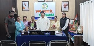 संघर्ष से शिखर तक: चंचल सोनी की ऐतिहासिक जीत पर महापौर रामू रोहरा ने किया सम्मान