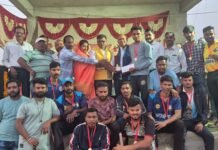 टेनीस बॉल क्रिकेट प्रतियोगिता ने गांव में खेल भावना को दिया नया आयाम : डीपेंद्र साहू