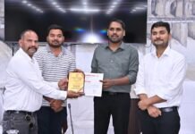 कलेक्टर श्री मिश्रा ने अग्निवीर भर्ती रैली की में योगदान देने वाले सेवानिवृत आर्मी अधिकारियों का किया सम्मान