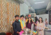 धमतरी बठेना चौक में श्याम डेयरी का भव्य उद्घाटन, महापौर रामू रोहरा रहे मुख्य अतिथि