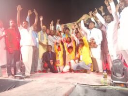 महाशिवरात्रि पर देऊर घाट पंचमुखी महादेव मंदिर में जस-झांकी का भव्य आयोजन, महापौर रामू रोहरा हुए शामिल