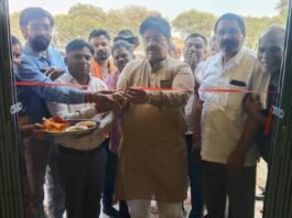 महापौर रामू रोहरा ने किया ग्राम मोखा में भव्य आंगनबाड़ी भवन का लोकार्पण