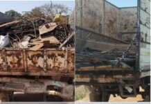 धमतरी पुलिस की संयुक्त कार्यवाही: दो कबाड़ी दुकानों पर दबिश, भारी मात्रा में संदिग्ध लोहा-टीन जब्त