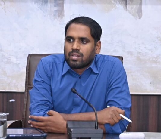 होली पर्व त्यौहार सौहार्द्रपूर्ण वातावरण में मनाने कलेक्टर ने की अपील