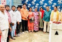 रावा पहुंचकर विधायक ओंकार साहू ने किया भूमिका साहू का सम्मान