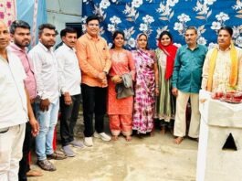 रावा पहुंचकर विधायक ओंकार साहू ने किया भूमिका साहू का सम्मान