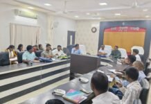 आत्मनिर्भरता दलहन मिशन के तहत धमतरी जिले का केन्द्रीय दल ने किया भ्रमण, चना फसल प्रदर्शन और बीज उत्पादन का लिया जायजा