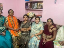 होली की खुशियों के साथ अपनत्व का ग़ज़ब उदाहरण, जब भाजपा प्रदेश उपाध्यक्ष रंजना पहुँची वरिष्ठ नेत्री के निवास