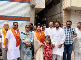 महावीर जयंती पर जैन समाज द्वारा निकली शोभायात्रा में शामिल हुईं भाजपा प्रदेश उपाध्यक्ष रंजना साहू