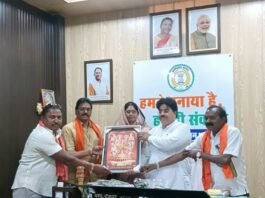 छाती-गागरा-कंडेल-देवपुर मार्ग के लिए 25.04 करोड़ की स्वीकृति, ग्राम वासियों ने महापौर रामू रोहरा का जताया आभार