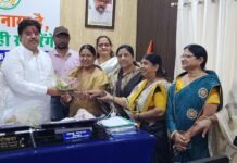 मराठा समाज ने नव निर्मित बस स्टैंड का नाम “रानी अहिल्याबाई होलकर” के नाम पर रखने की मांग महापौर से की