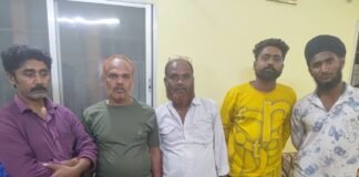 सिहावा चौक धमतरी के जुए फड़ पर कोतवाली पुलिस का सर्जिकल एक्शन, 05 जुआरी रंगे हाथ गिरफ्तार