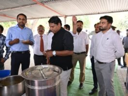 पीजी कॉलेज में युवा फेस्ट के पहले दिन उमड़ा उत्साह, फूड स्टॉल्स बने आकर्षण का केंद्र