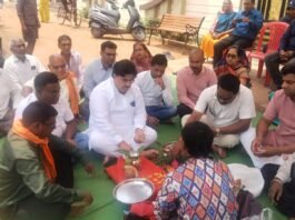 महापौर रामू रोहरा ने किया बालाजी कॉलोनी में 20 लाख की लागत से सीसी रोड निर्माण का भूमि पूजन