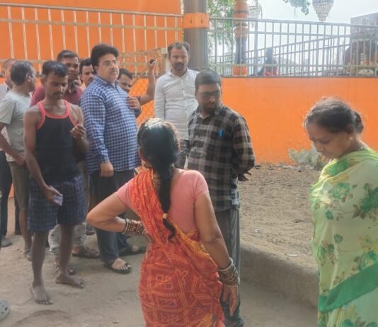 जालमपुर वार्ड में महापौर रामू रोहरा का दौरा, समस्याओं के समाधान का दिया भरोसा