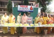 तपती धूप में सेवा की शीतल छांव—भारतीय जैन संघटना, धमतरी की मठा सेवा