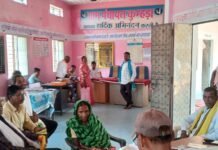 राजस्व पखवाड़ा शिविरों से ग्रामीणों को मिल रहा त्वरित समाधान