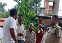 गांजा तस्करी पर लगाम के लिए धमतरी पुलिस की विभिन्न संवेदनशील स्थानों पर नाका लगाकर निरंतर सघन चेकिंग