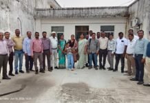 नए जिला शिक्षा अधिकारी का टीचर्स एसोसिएशन ने किया स्वागत