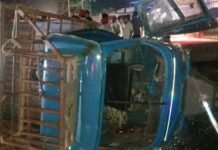 धमतरी का ‘ब्लैक स्पॉट’ बना अर्जुनी मोड़: डिवाइडर से टकराई ऑटो, दो घायल , पहले भी हो चुका है बड़ा हादसा