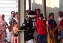 भीख मांगता रहा युवक, बरसती रहीं चप्पलें धमतरी में बेरहमी की सारी हदें पार
