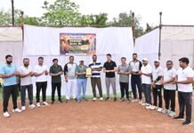 धमतरी: एसपी सूरज सिंह परिहार की विदाई पर जिला प्रशासन और पुलिस के बीच सद्भावना क्रिकेट मैच