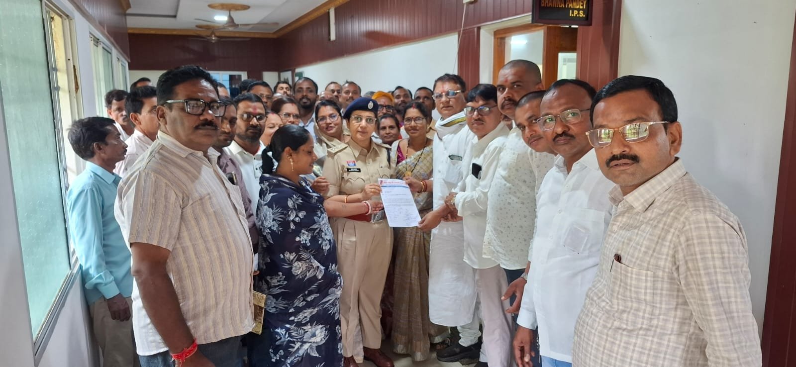 नीरज हत्याकांड में अब तक गिरफ्तारी नहीं, साहू समाज ने जताया आक्रोश; एसपी को सौंपा ज्ञापन