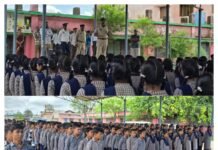 संबलपुर स्कूल में धमतरी पुलिस यातायात का प्रभावी जागरूकता अभियान यातायात नियम, साइबर अपराध से बचाव एवं नए आपराधिक कानूनों की दी जानकारी, पीएम राहवीर योजना के प्रति भी किया जागरूक