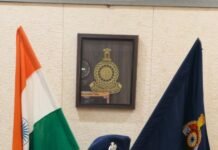 नवपदस्थ पुलिस अधीक्षक श्रीमती भावना पांडेय (भा.पु.से.) ने धमतरी पुलिस अधीक्षक का पदभार ग्रहण किया