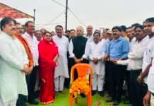 संत शिरोमणि गुरु रविदास महाराज की 650वीं जयंती पर निकली भव्य कलश यात्रा का महापौर रामू रोहरा ने किया आत्मीय स्वागत संत शिरोमणि गुरु रविदास महाराज की 650वीं जयंती पर निकली भव्य कलश यात्रा का महापौर रामू रोहरा ने किया आत्मीय स्वागत