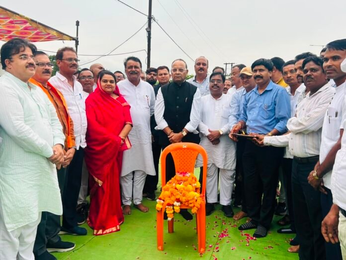 संत शिरोमणि गुरु रविदास महाराज की 650वीं जयंती पर निकली भव्य कलश यात्रा का महापौर रामू रोहरा ने किया आत्मीय स्वागत