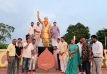 अटल परिसर में जलाए गए ‘आशीर्वाद के दीये’ अटल परिसर में सेवा संकल्प अभियान के तहत जलाए गए ‘आशीर्वाद के दीये’