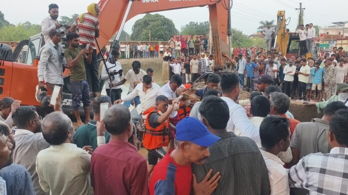 धमतरी सोरिद वार्ड हादसा: 24 घंटे बाद पाइप में मिला 7 वर्षीय लक्ष्य का शव