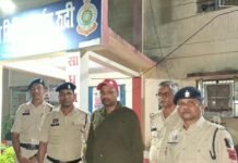 एंटी करप्शन ब्यूरो का अधिकारी बनकर घर में घुसकर गोली मारने की धमकी देने वाले फरार आरोपी को रुद्री पुलिस ने किया गिरफ्तार