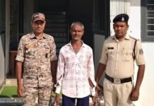 गाली देने से मना किया तो पड़ोसी के पेट में घोंपा चाकू, आरोपी गिरफ्तार