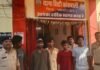 धमतरी के टिकरापारा में घर में घुसकर तलवार-लाठी से हमला, 5 आरोपी गिरफ्तार धमतरी टिकरापारा में घर में घुसकर हमला करने के मामले में पुलिस की कार्रवाई