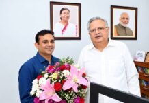 15 वर्षों तक मुख्यमंत्री के रूप में छत्तीसगढ़ की विकास यात्रा का किया नेतृत्व, जन्मदिन पर पंडित राजेश शर्मा ने दी शुभकामनाएं
