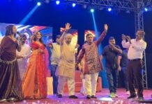 आराध्य गरबा 2026 : बॉलीवुड सितारों की चमक और मां की भक्ति की दमक से जगमगाया धमतरी, अवनीत कौर को देखने उमड़ा जनसैलाब