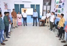 कलेक्टर मिश्रा ने गांवों में परखी विकास की जमीनी हकीकत, युवाओं को कौशल से जुड़ने किया प्रेरित